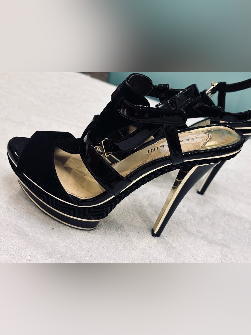 Almost Brand New Heels By Gianni Bini - Size 7M - Heel 5 Inches- Box 19A